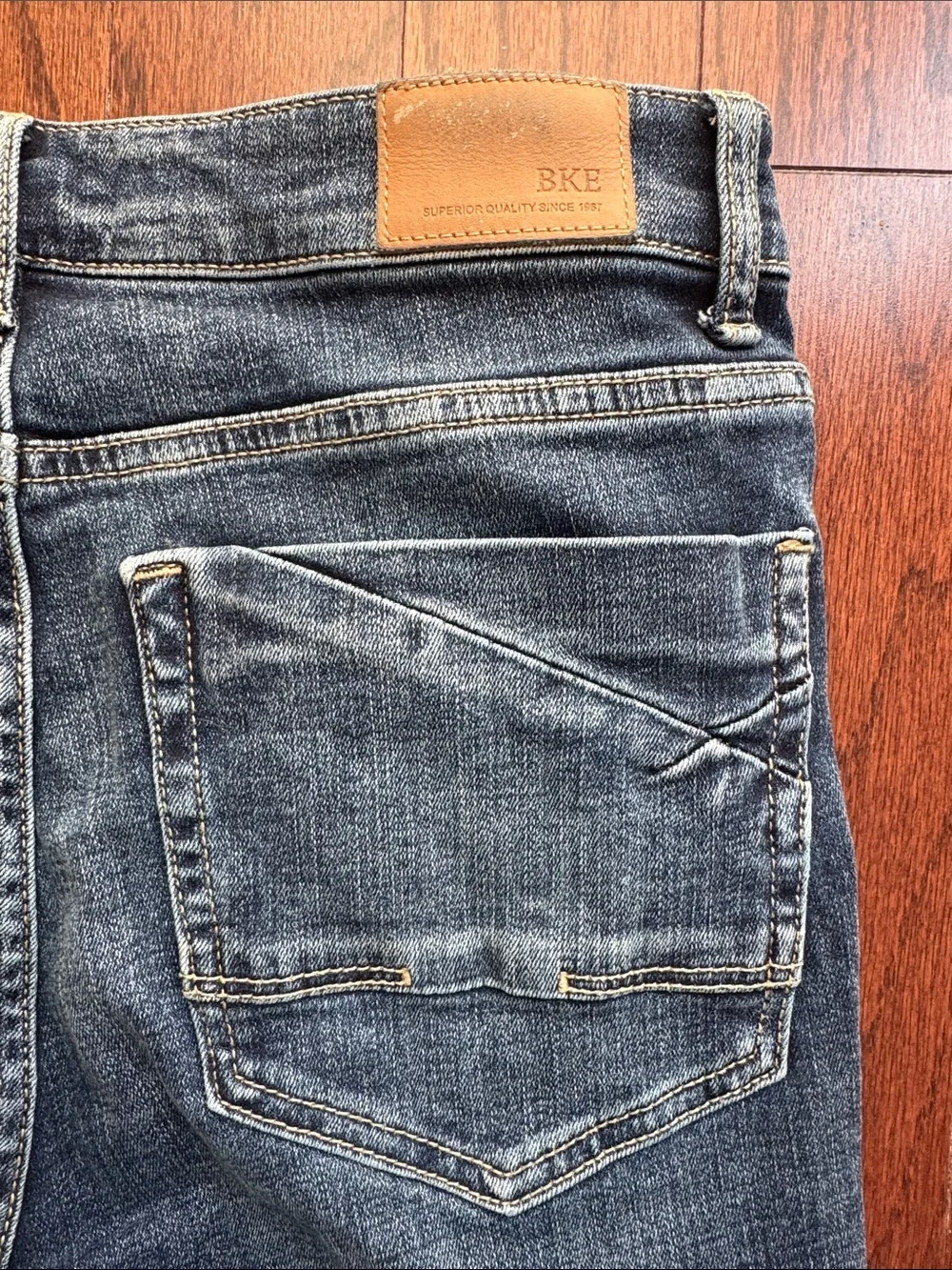 BKE Parker Universal Fit High Rise Bootcut Jeans Womens 28 x 29.5 Blue AXB923S